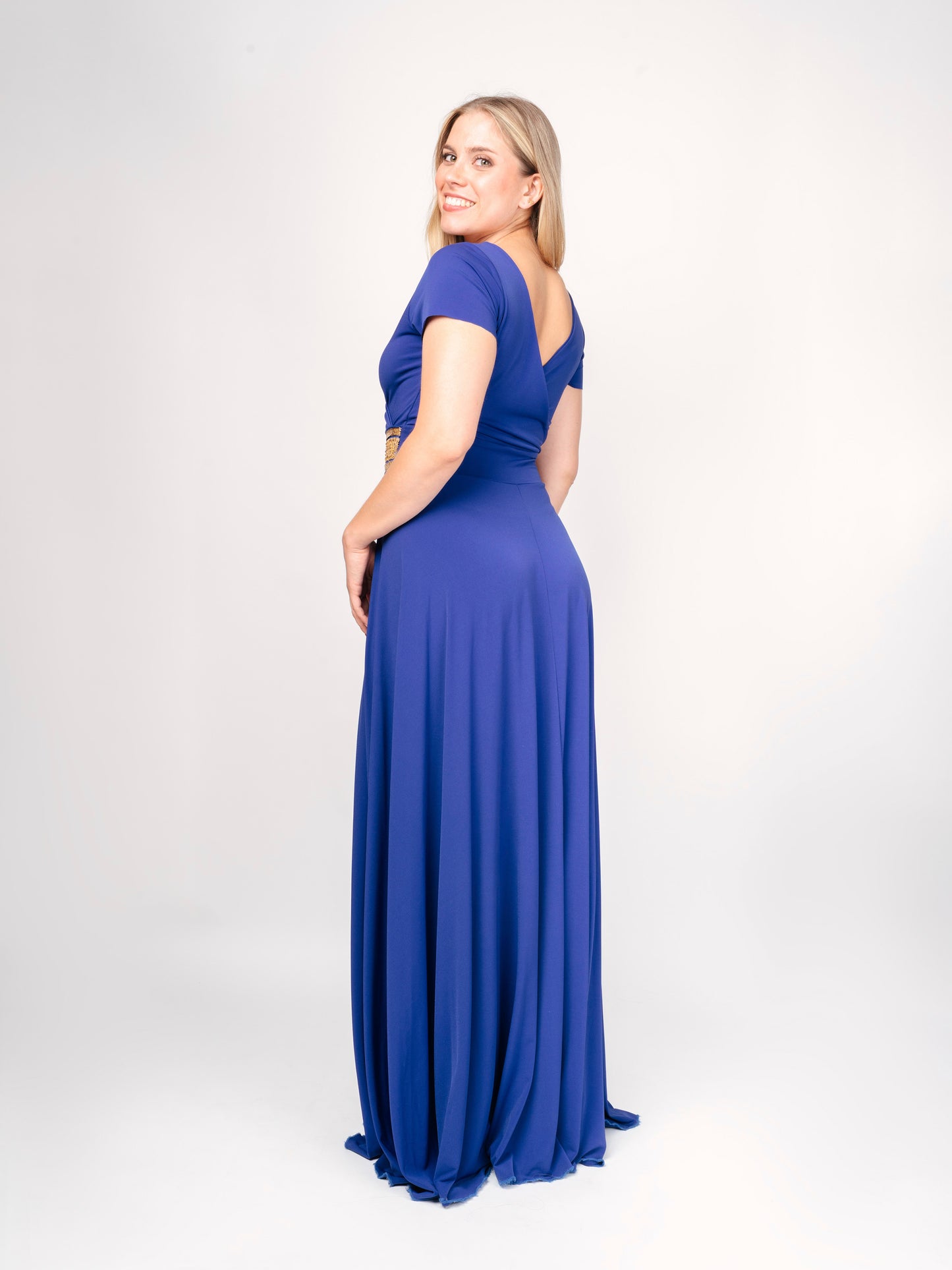 Vestido Azul con Cintura Bordada